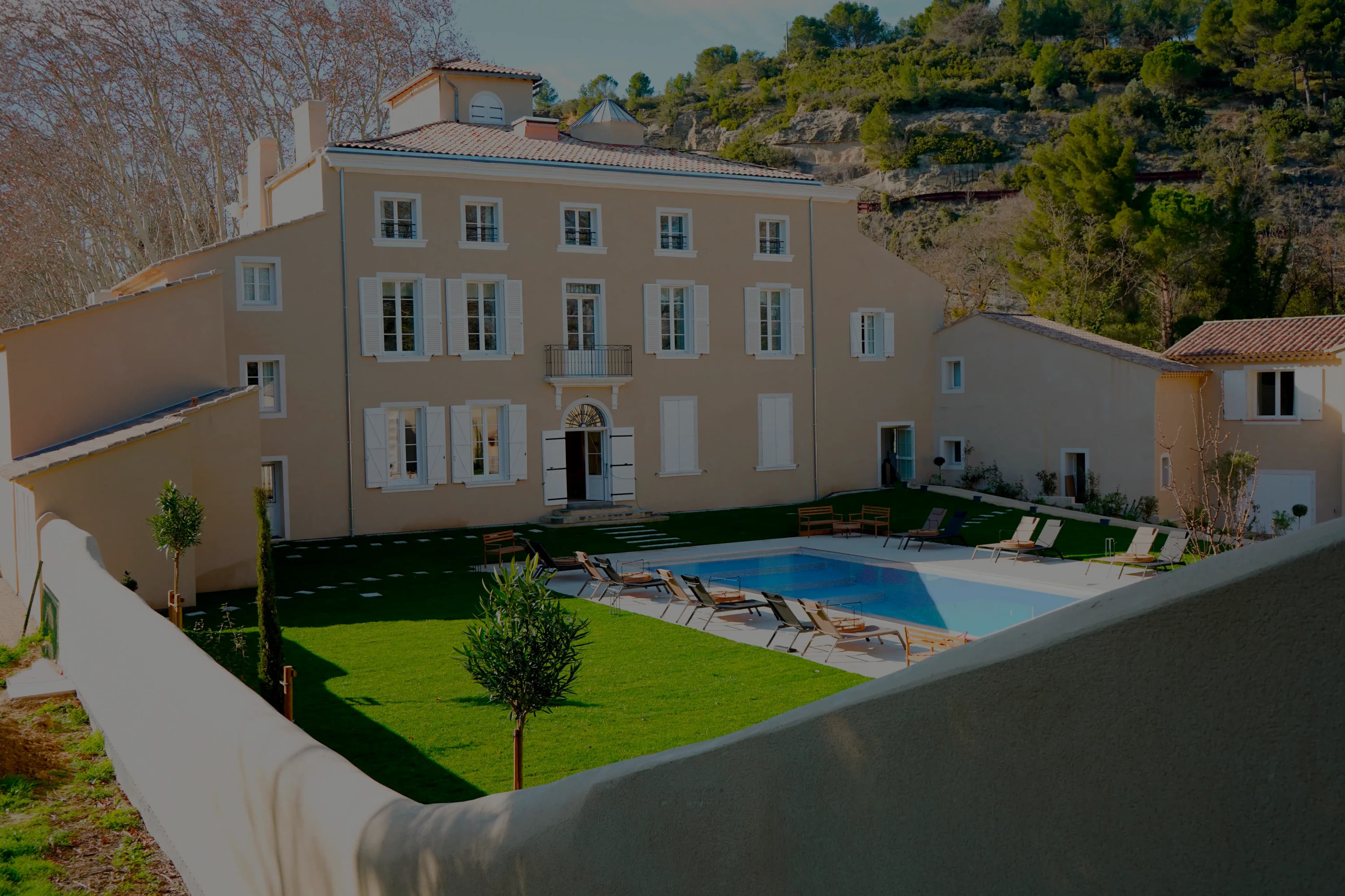 Le Château de l’Insolas et sa piscine en Provence